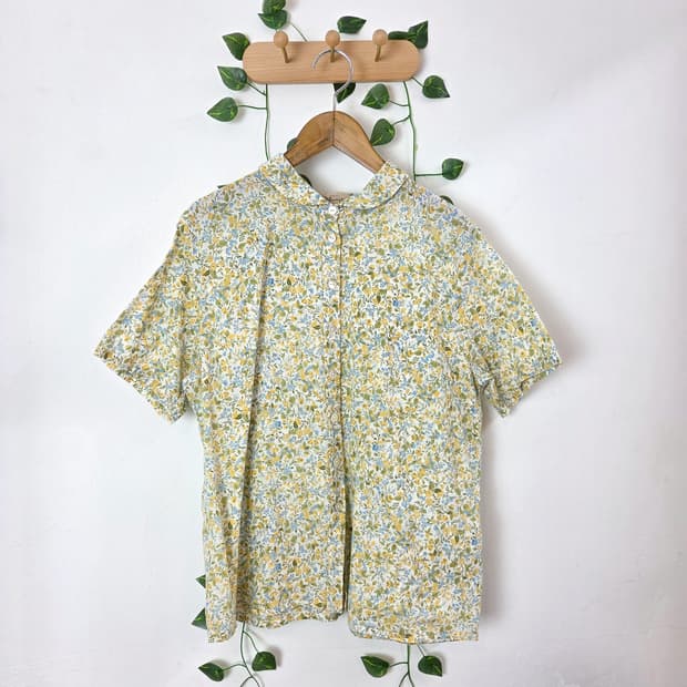잔꽃 반팔 셔츠