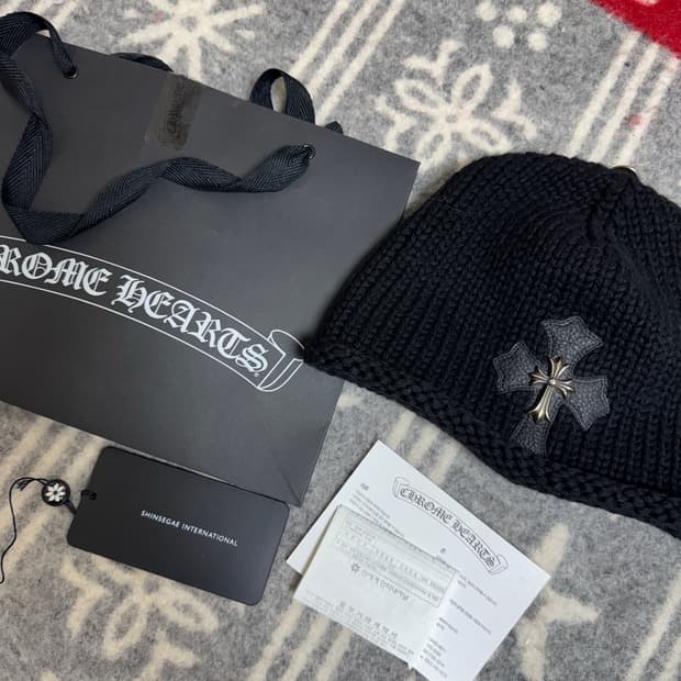 크롬하츠 캐시미어 크로스 패치 참 비니