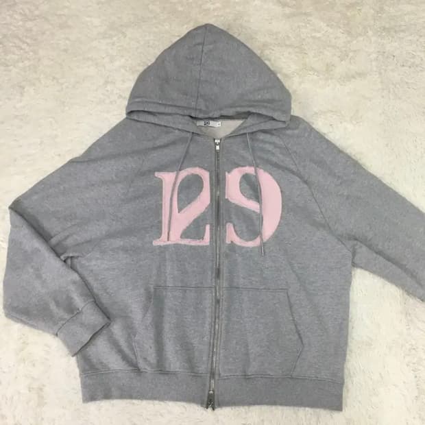 일리고 시그니쳐 후드집업