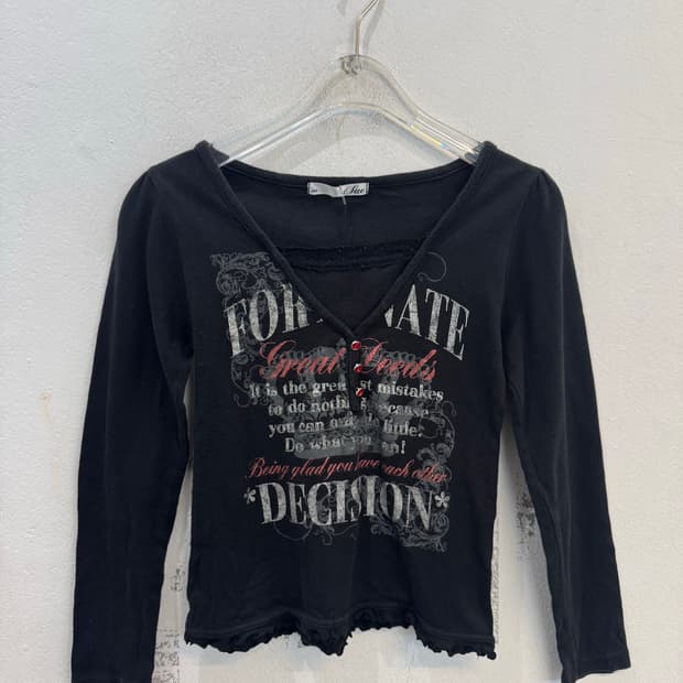 Vintage Long-Sleeved T-Shirt