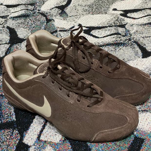 나이키 에어시리즈 6D 플러스 브라운 신발