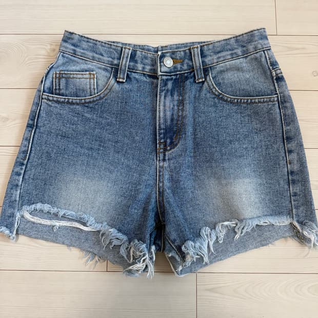 언발 컷팅 숏 데님팬츠 반바지