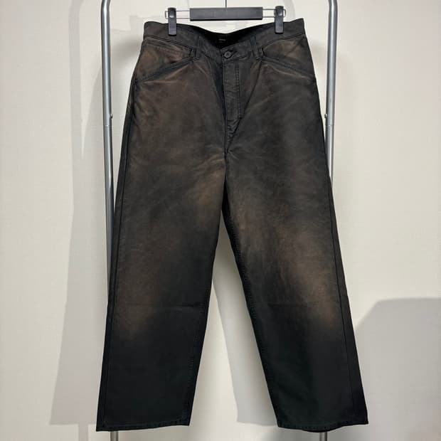 L) VUJA DE 부자데 선페이드 치노 에스프레소