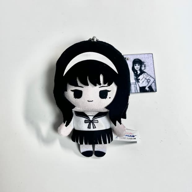 이토준지 토미에 누이 인형 키링 고전 미소녀 피규어
