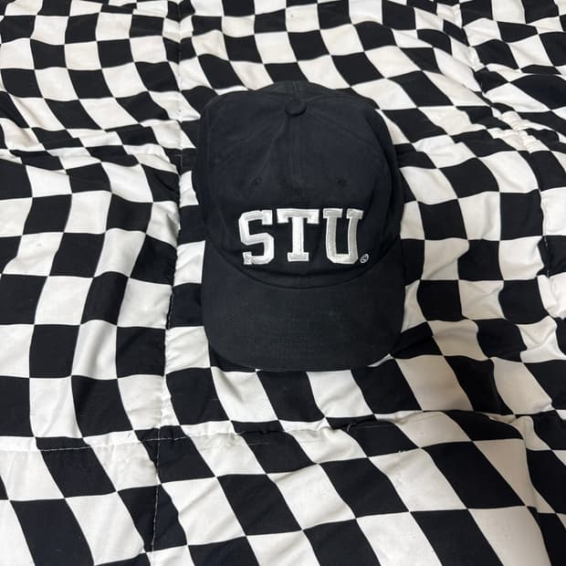 스투시 스투아치 로고 캡