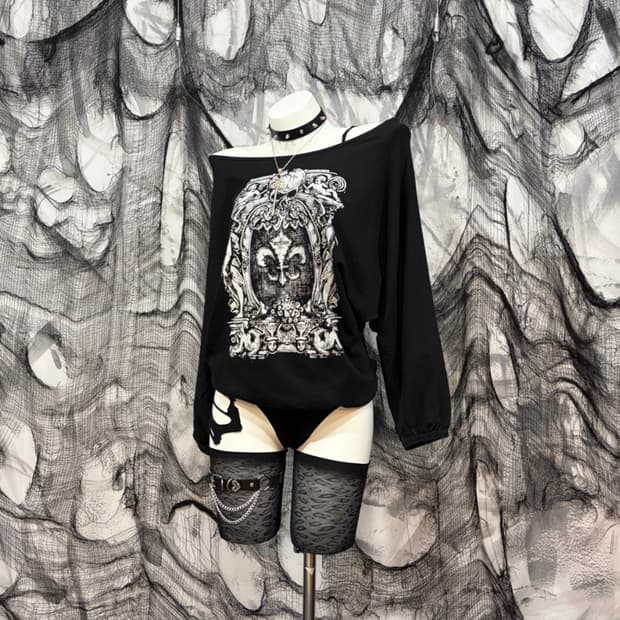 Gothic Y2K skull gored fit off-shoulder 