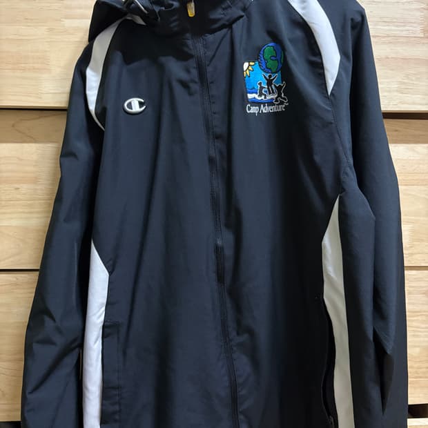 챔피온 바람막이