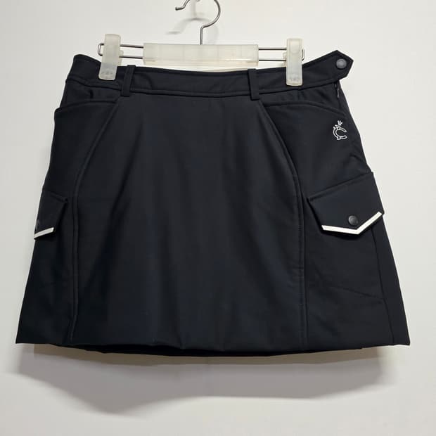 루이까스텔 블랙 골프스커트