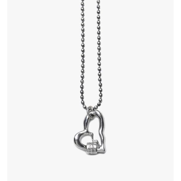 *acc Hypnotize Broken Heart Ball Chain N