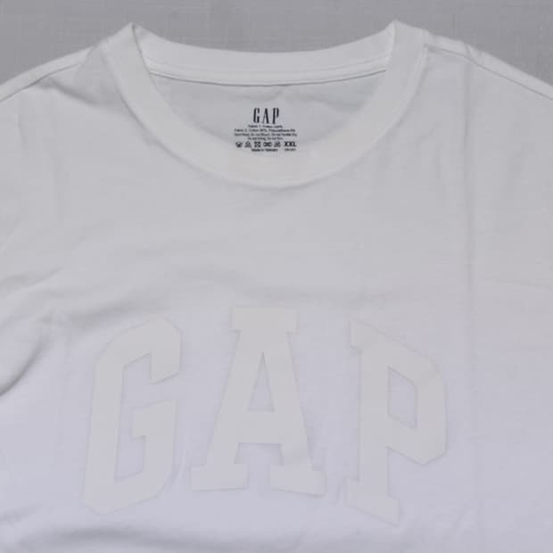 GAP 흰색 로고 긴팔 티셔츠 XXL