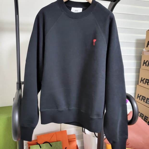 25SS 아미 스몰 하트 로고 맨투맨 L