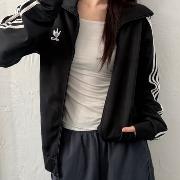 Adidas 아디다스 블랙컬러 유로파 트랙탑