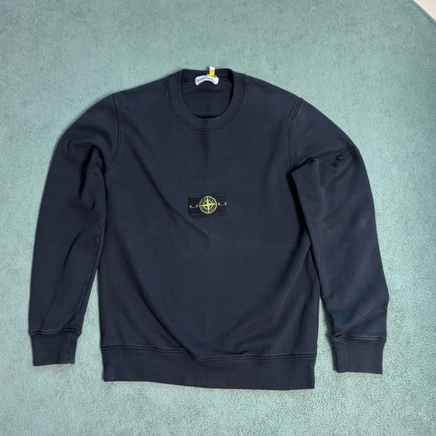 스톤아일랜드 맨투맨