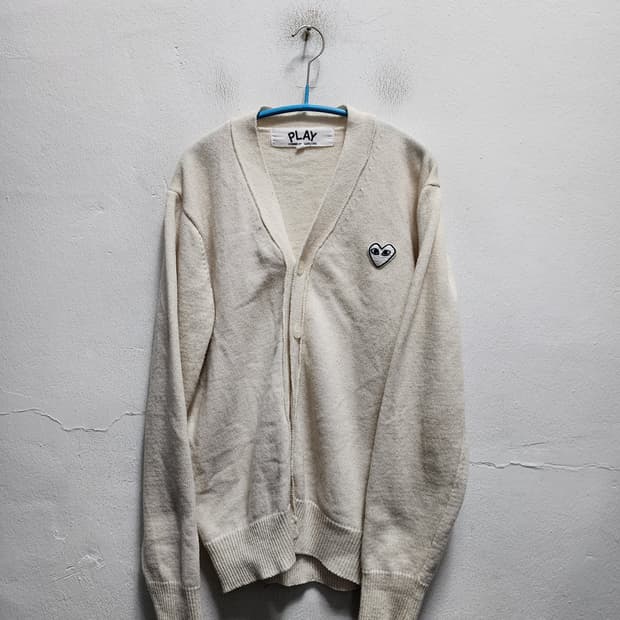 꼼데가르송 플레이 가디건 아이보리