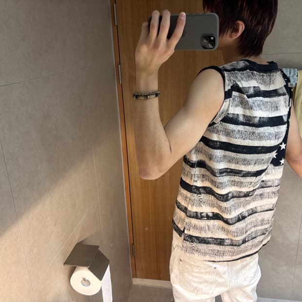지방시 성조기 언발 슬리브리스