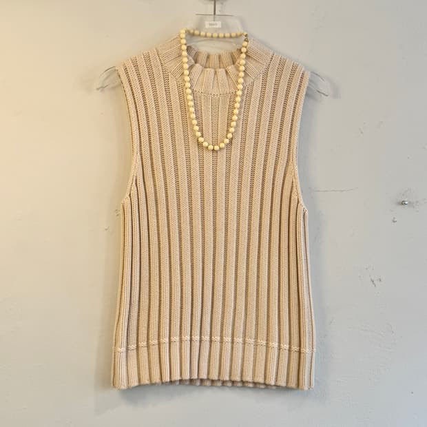 아이보리 골지 니트 베스트