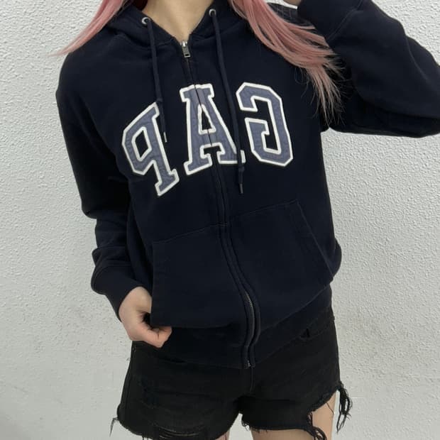 갭 패치로고 네이비 후드집업 XS