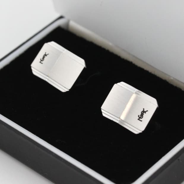 입생로랑 A-등급 남자 명품 커프스 빈티지