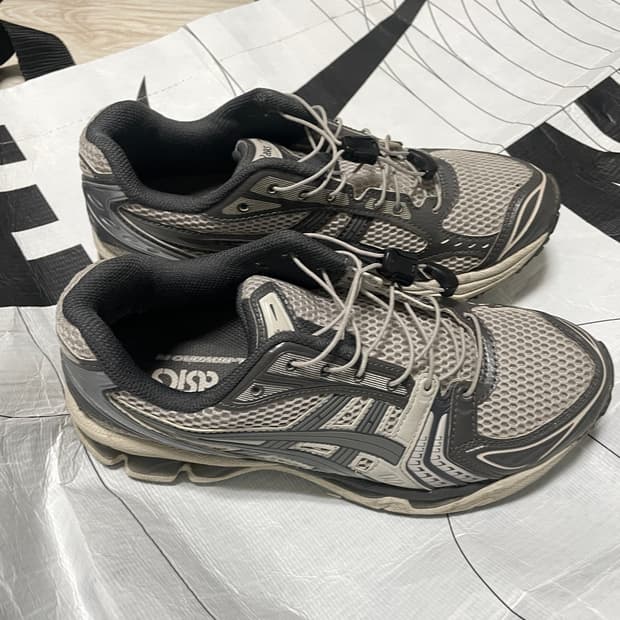 아식스 젤카야노 오이스터 240