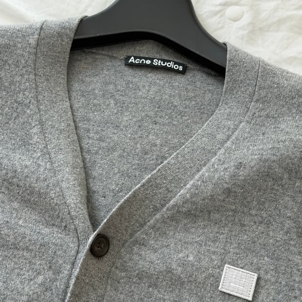 아크네 스튜디오 그레이 울 가디건 L