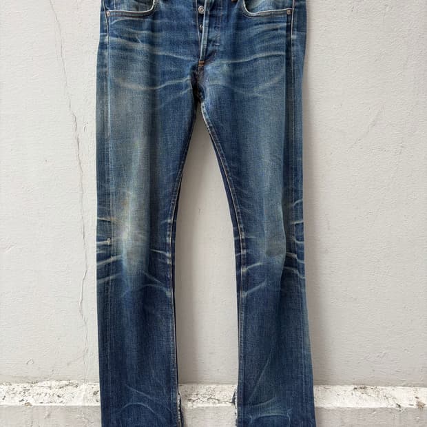 A.P.C 아페쎄 슬림 부츠컷 데님