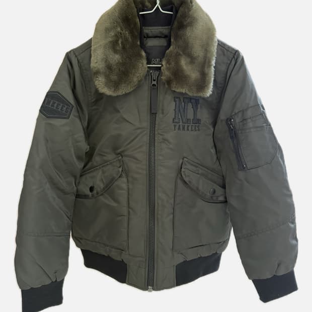 엠엘비(MLB) 겨울항공점퍼 