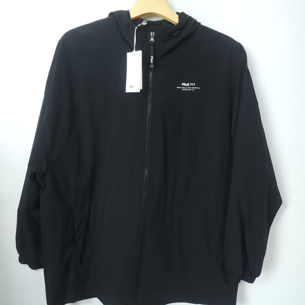 휠라 피트 블랙후드 사파리 바람막이 집업  100 L 새제품