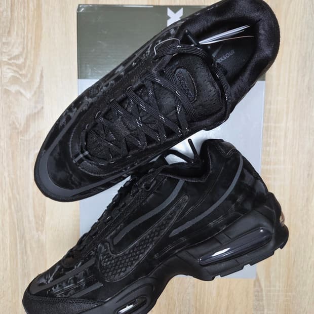 [285]나이키 웍스아웃 에어맥스95 블랙 앤트러사이트