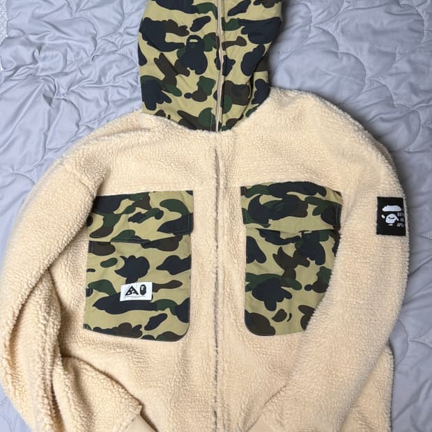 ( 새상품 2xl ) 베이프 아이보리 후리스 후드집업 카모