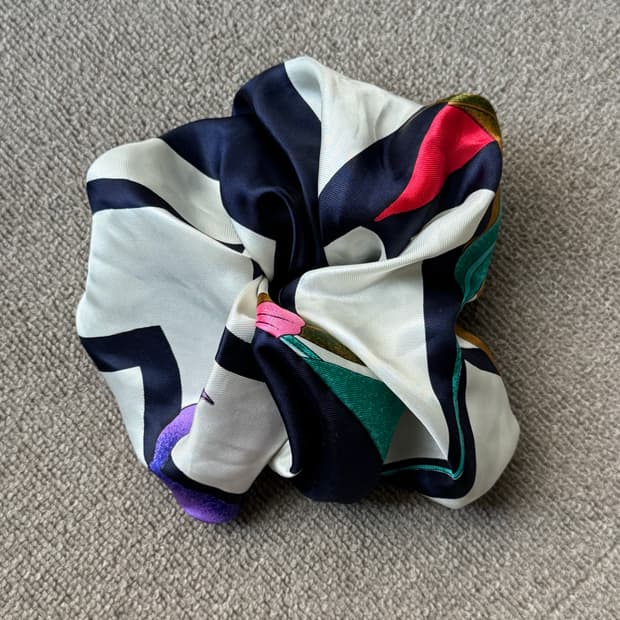 빈티지 커스텀 스크런치