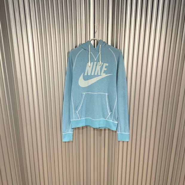 nike 00s hoodie