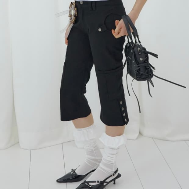 팬시클럽 카프리 팬츠 삽니다