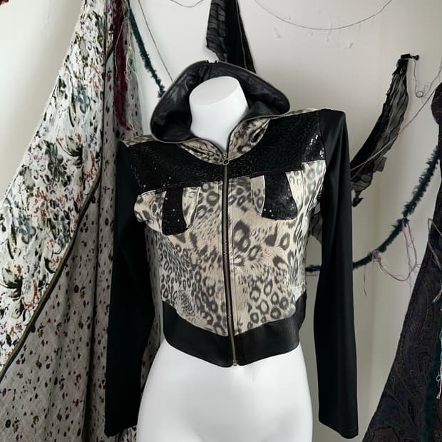 레오파드 믹스 크롭 후드 집업