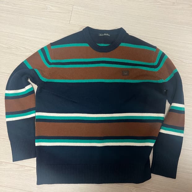 아크네스튜디오 니마니트 XS