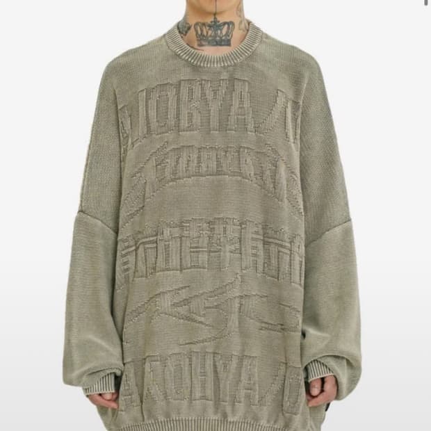 아조바이아조 니트