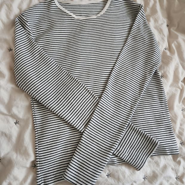 보세 줄무늬 긴팔 티셔츠 