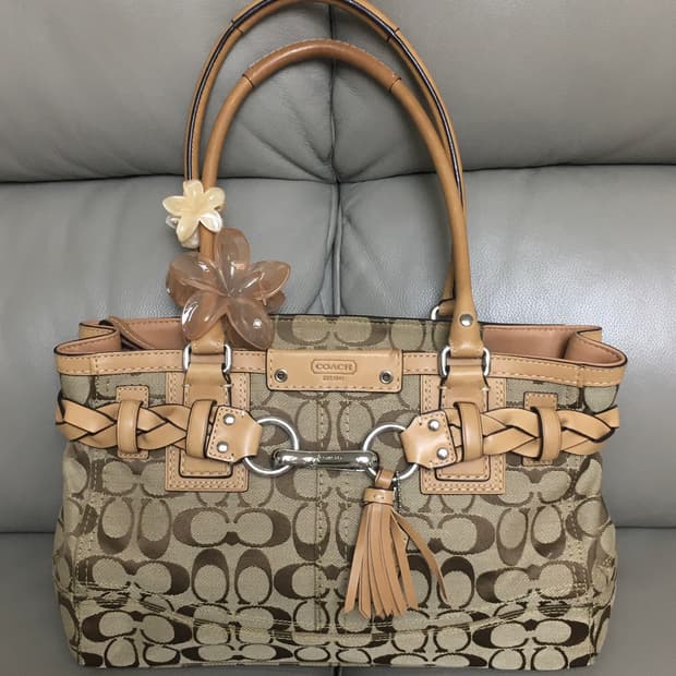 코치 베이지 갸루 숄더백