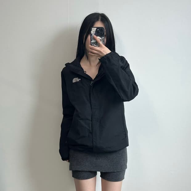 노스페이스 자수로고 블랙 윈드 바람막이 자켓