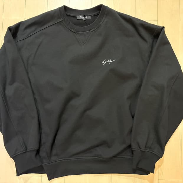 송지오옴므 오토그래프 어시메트릭 크루넥 블랙 48사이즈