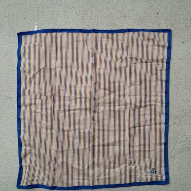 비비안웨스트우드 손수건