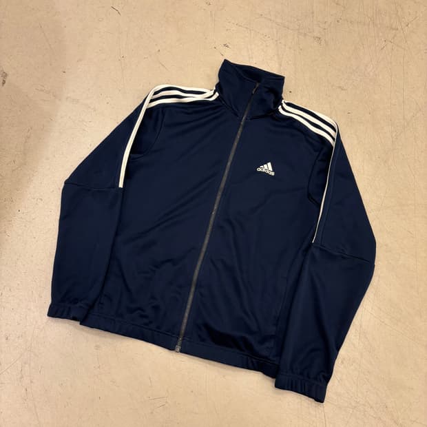 아디다스 이큅먼트 네이비 져지