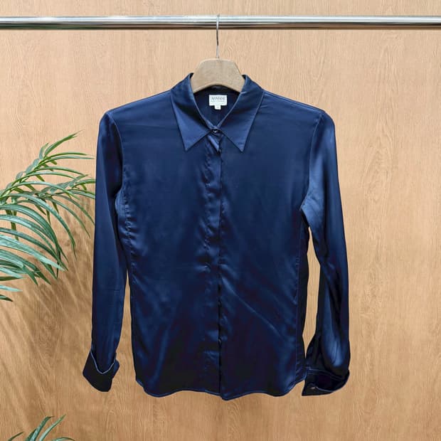 아르마니 꼴레지오니 블라우스 셔츠 버튼 커프스 무지 디테일 네이비