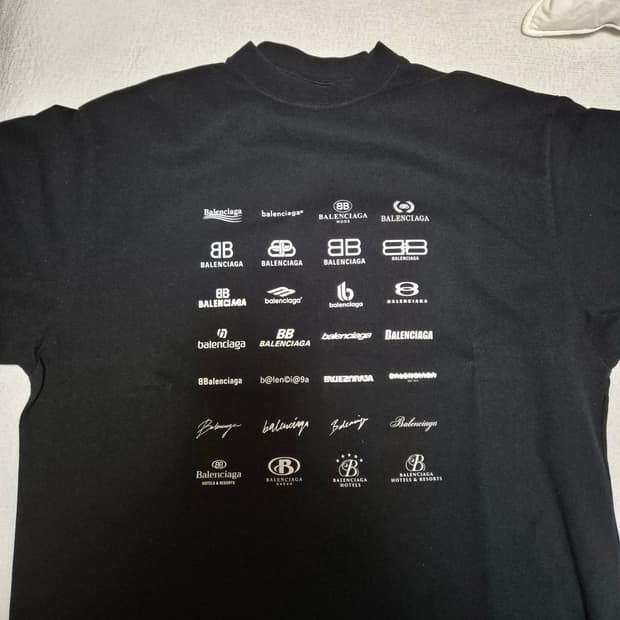 발렌시아가 아카이브 로고 반팔 