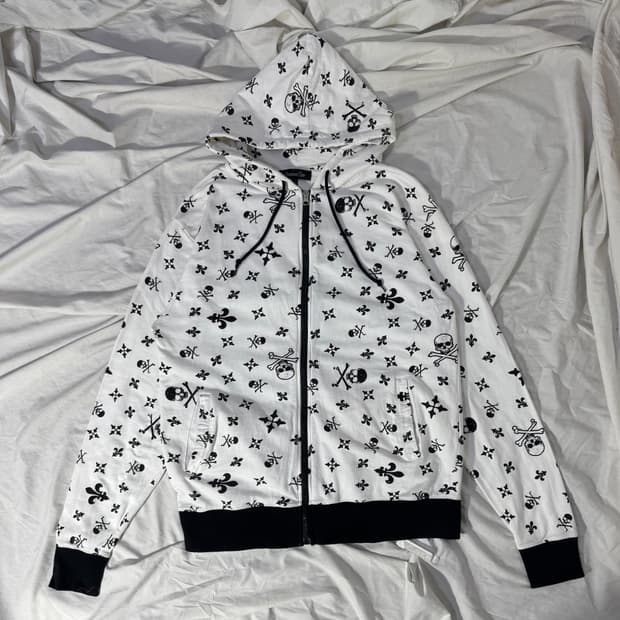 Beaumont carr 스컬 크로스본 후드집업