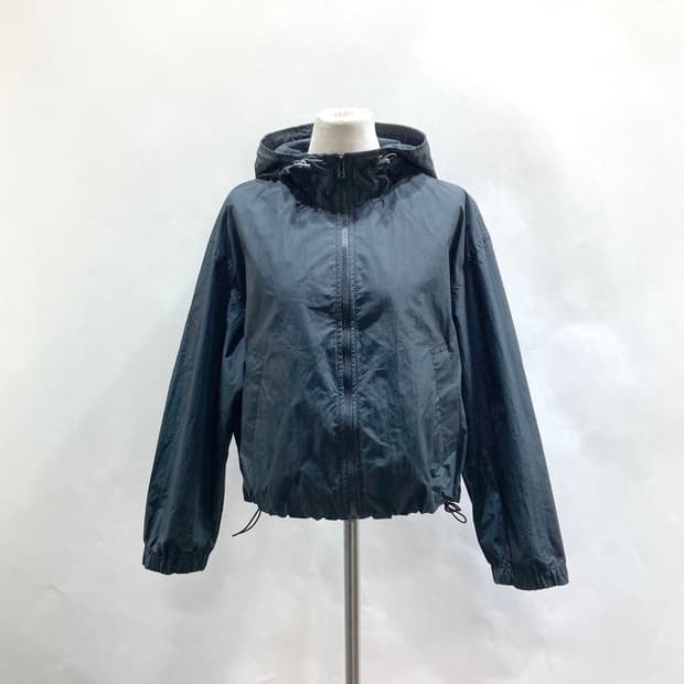 에잇세컨즈 여성후디숏바람막이 XS