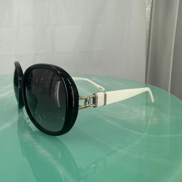 [새상품 무료배송]Made in Italy 로에베 선글라스 821G