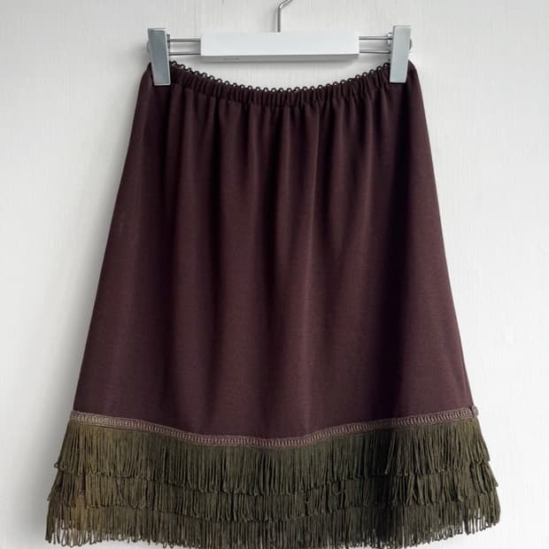 딥브라운 수술 미디 스커트