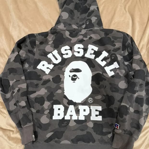 베이프 x 러셀 애슬레틱 컬러 카모 칼리지 풀오버 후드 블랙