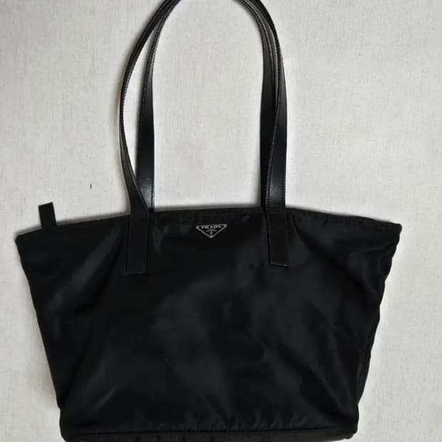 프라다 스몰백 (가격 조정 가능)