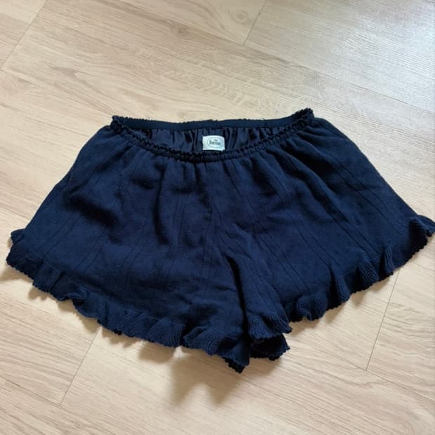 더바넷 코튼 아일릿 니트 쇼츠 네이비 